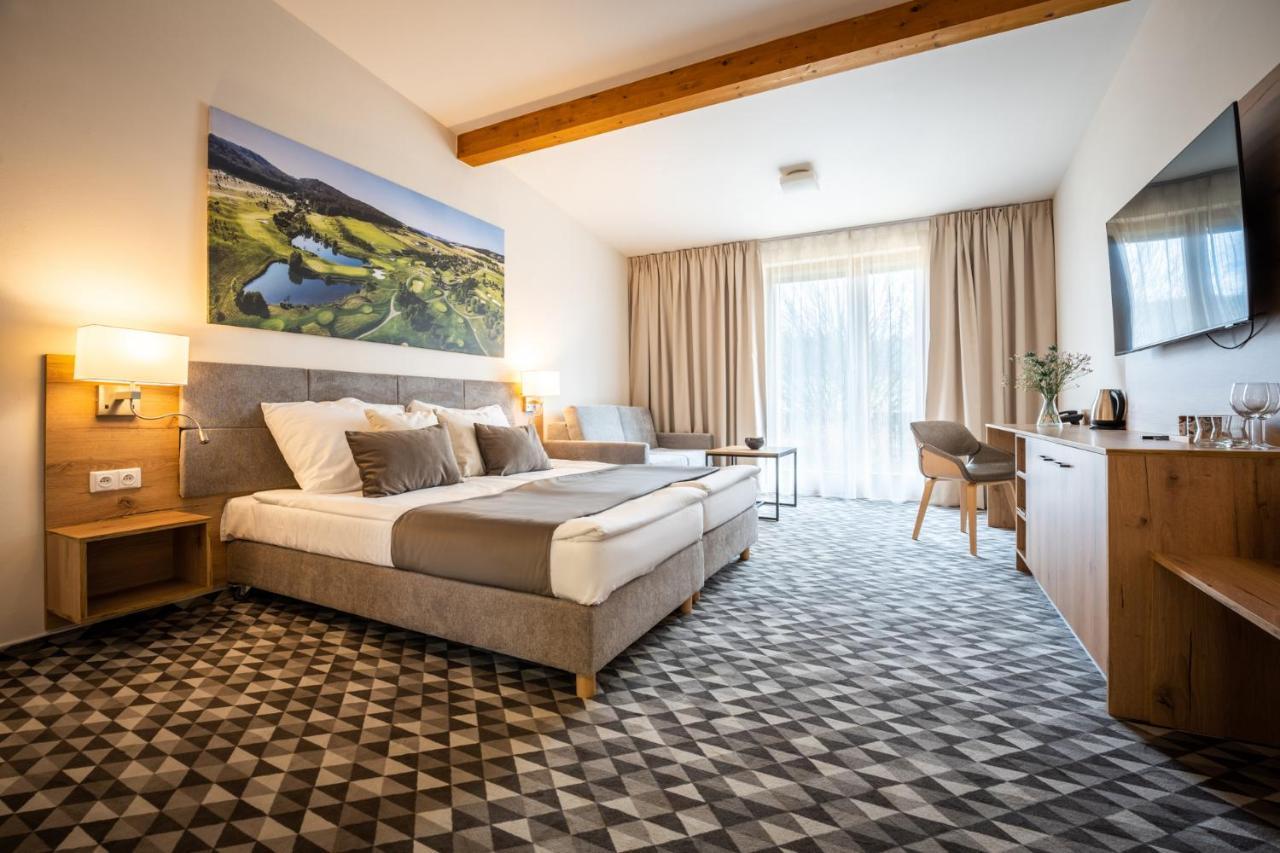 Hotel Kaskada Kuřim Εξωτερικό φωτογραφία