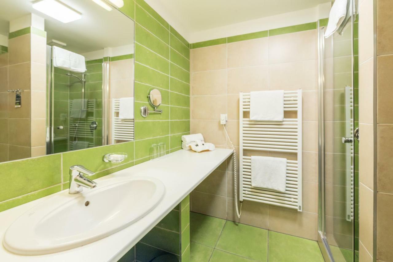 Hotel Kaskada Kuřim Εξωτερικό φωτογραφία